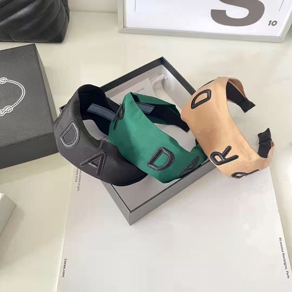 with box p072 women luxury designers wide headbands wholesale hair accessories ladies accessories headband, Silver
with box p072 women luxury designers wide headbands wholesale hair accessories ladies accessories headband, Silver
