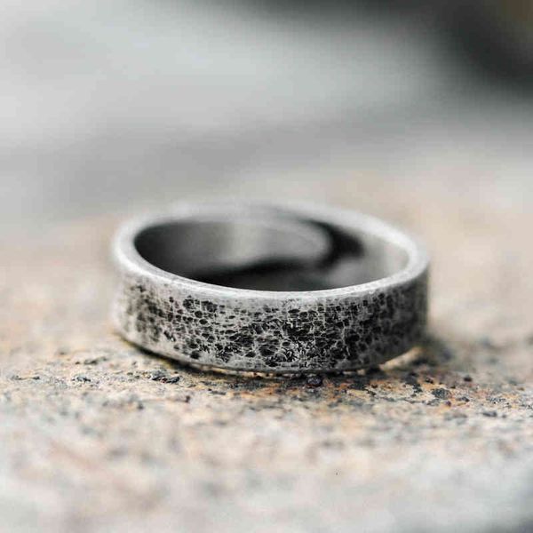 flower texture open mouth silver ring men's fashion personality simple adjustable middle women's hand jewelry
flower texture open mouth silver ring men's fashion personality simple adjustable middle women's hand jewelry
