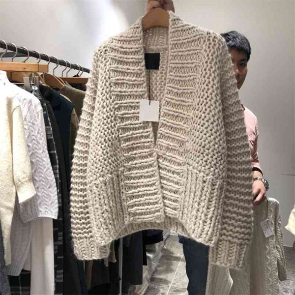 autumn and winter women's korean loose net red design sense thick line sweater knitted cardigan jacket 210525, White
autumn and winter women's korean loose net red design sense thick line sweater knitted cardigan jacket 210525, White
