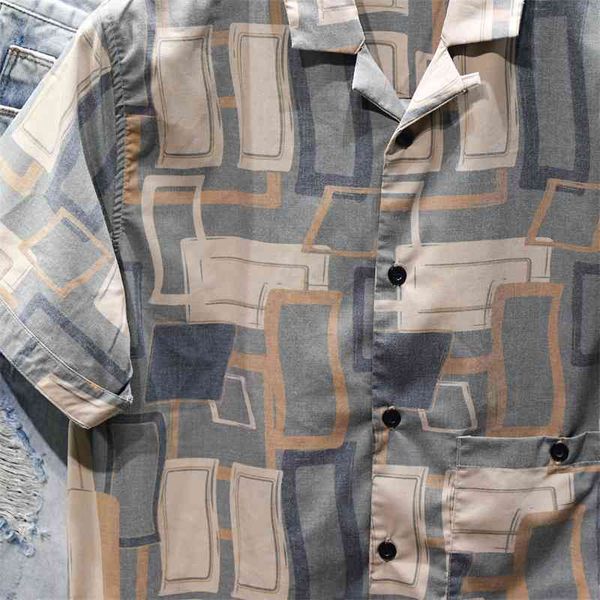 2021 summer thin cuban collar plaid short sleeve men's fashion design casual flower shirt2021, White;black
2021 summer thin cuban collar plaid short sleeve men's fashion design casual flower shirt2021, White;black