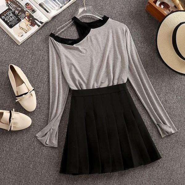 two piece dress 2021 spring style slim fit t-shirt + pleated skirt two-piece suit women, White
two piece dress 2021 spring style slim fit t-shirt + pleated skirt two-piece suit women, White