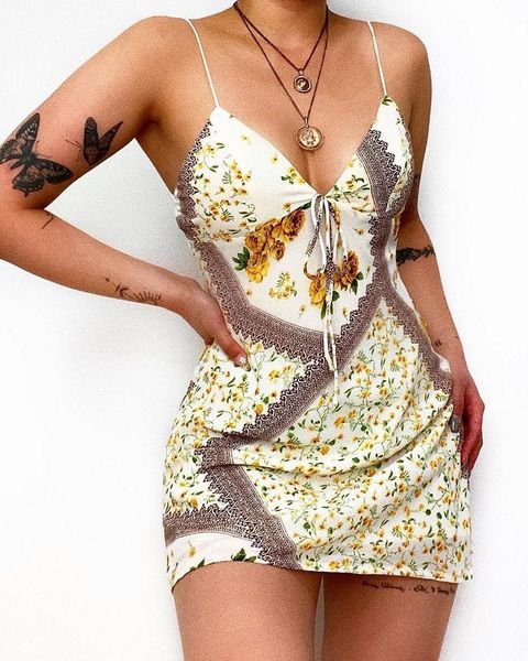 casual dresses suspender dress women's clothing 2021 summer fashion print splicing ladies wear, Black;gray
casual dresses suspender dress women's clothing 2021 summer fashion print splicing ladies wear, Black;gray
