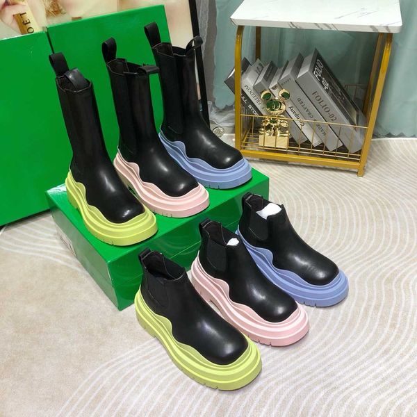 2021 tire leather boots candy color platform women chelsea short boot r ladies autumn winter thick sole ankle booty size 35-40, Black
2021 tire leather boots candy color platform women chelsea short boot r ladies autumn winter thick sole ankle booty size 35-40, Black