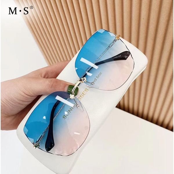 sunglasses ms 2021 brand designer vintage women's oversized female sun glasses for women uv400, White;black
sunglasses ms 2021 brand designer vintage women's oversized female sun glasses for women uv400, White;black