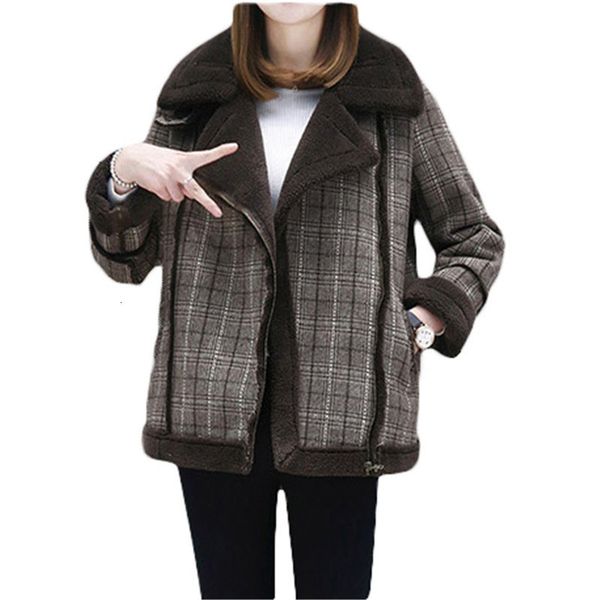 tracksuits woman autumn winterloose big size cotton quilted short coat thicken motorcycle outerwear winter jacket ff021 mmo4, Gray
tracksuits woman autumn winterloose big size cotton quilted short coat thicken motorcycle outerwear winter jacket ff021 mmo4, Gray