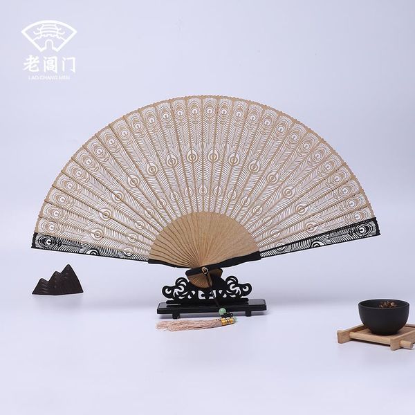 other home decor in suzhou peacock series hollow sandalwood chinese wind fan antique handicraft with female
other home decor in suzhou peacock series hollow sandalwood chinese wind fan antique handicraft with female