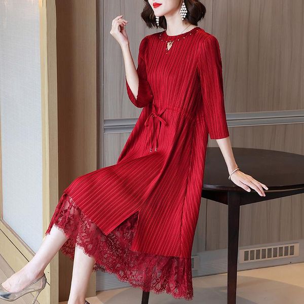 casual dresses plus size women 2021 autumn fashion lace patchwork round neck large clothes a-line dress for 45-75kg, Black;gray
casual dresses plus size women 2021 autumn fashion lace patchwork round neck large clothes a-line dress for 45-75kg, Black;gray
