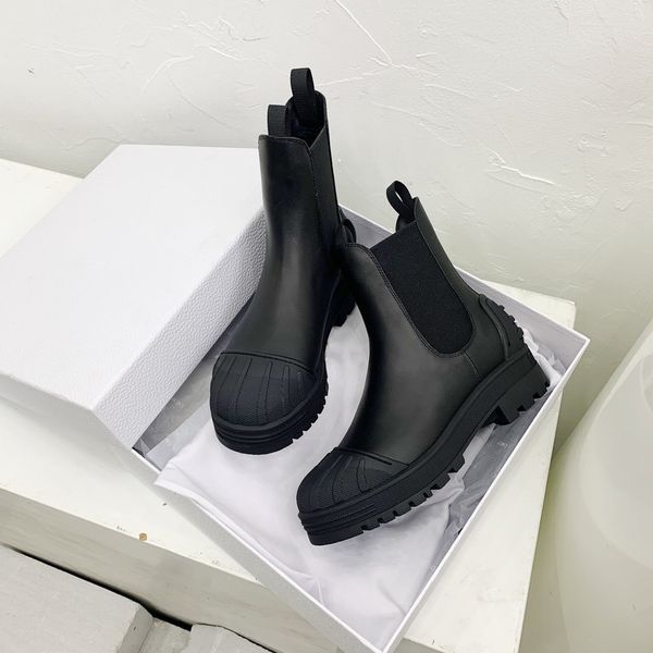 fashion brand leather women's shoes designer casual black luxury platform brand comfortable winter martin boots, Red;white
fashion brand leather women's shoes designer casual black luxury platform brand comfortable winter martin boots, Red;white