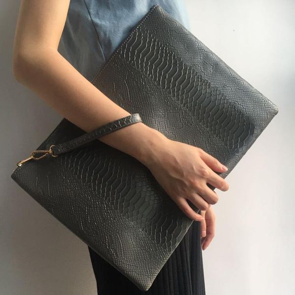 evening bags fashion large gray python lapbag zipper clutch pouch crocodile ostrich envelope wristlet purse
evening bags fashion large gray python lapbag zipper clutch pouch crocodile ostrich envelope wristlet purse