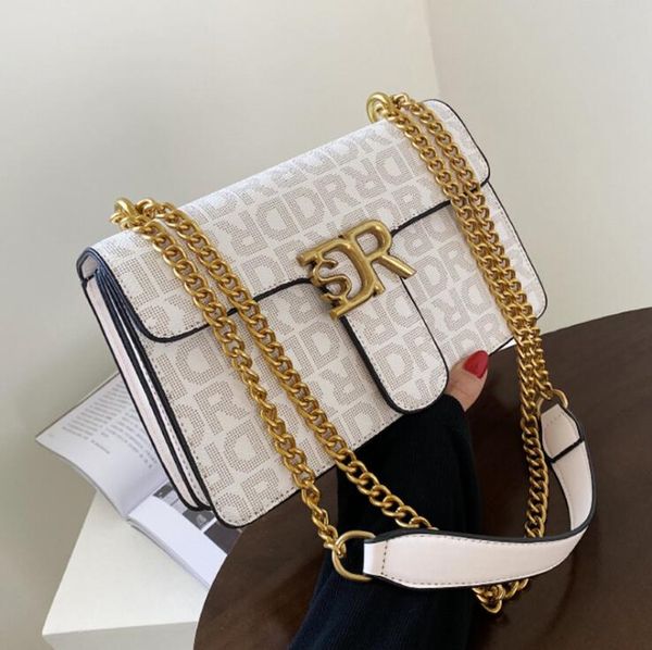 factory wholesale contrasting women chain bag street trend leathers handbag retro black printed handbags shaped leather shoulder bags, Black;red
factory wholesale contrasting women chain bag street trend leathers handbag retro black printed handbags shaped leather shoulder bags, Black;red
