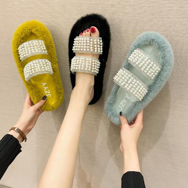 slippers hairy women 2021 autumn and winter style large size one word bright diamond casual fashion cotton for home, Black
slippers hairy women 2021 autumn and winter style large size one word bright diamond casual fashion cotton for home, Black