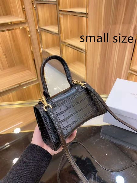 hip ysiykiy brand designer b leather satchels women clutch graffiti yourself crescent shape crossbody messenger bags
hip ysiykiy brand designer b leather satchels women clutch graffiti yourself crescent shape crossbody messenger bags