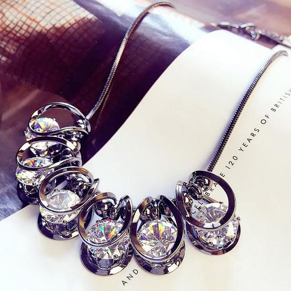 pendant necklaces women crystal round necklace chain collar european short exaggerated, Silver
pendant necklaces women crystal round necklace chain collar european short exaggerated, Silver