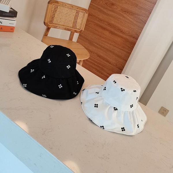 wide brim hats japanese simple embroidery fold fisherman hat woman spring and summer fashion vacation small fresh sunscreen sun visor, Blue;gray
wide brim hats japanese simple embroidery fold fisherman hat woman spring and summer fashion vacation small fresh sunscreen sun visor, Blue;gray