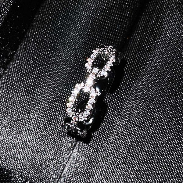 wedding rings simple punk jewelry s925 silvery fashion creative chain full inlay small zircon women's party luxury accessories, Slivery;golden
wedding rings simple punk jewelry s925 silvery fashion creative chain full inlay small zircon women's party luxury accessories, Slivery;golden