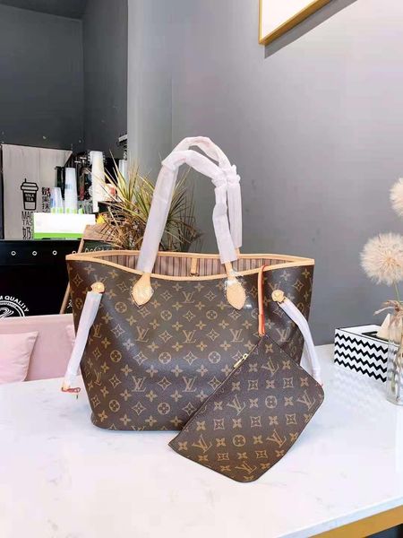 2 pcs lvLOUISBAGVITTONM40156 Designer Petite Malle Handbags Luxury Messenger Bag Women Leather Shoulder Crossbody With Wallet+Small Bag
2 pcs lvLOUISBAGVITTONM40156 Designer Petite Malle Handbags Luxury Messenger Bag Women Leather Shoulder Crossbody With Wallet+Small Bag