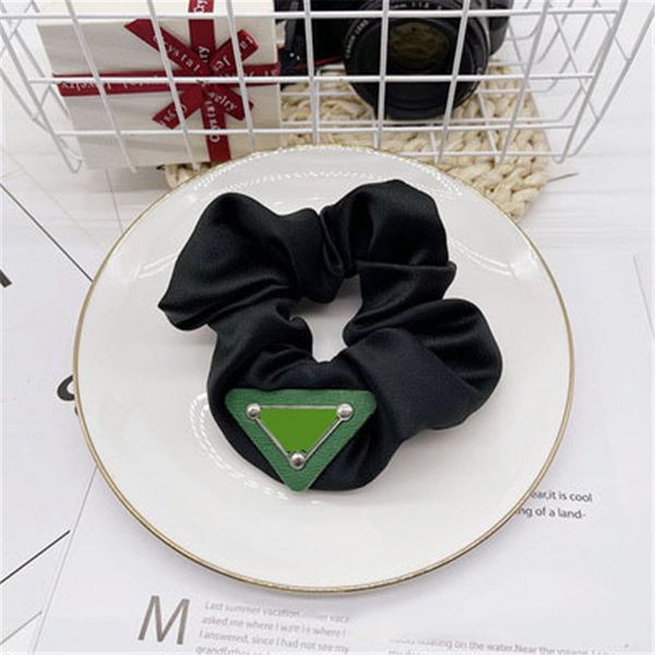 5pcs 2021 simple sweet hairbands hairaccessories retro beauty raw color inverted triangle large intestine circle hair ring headwear, Slivery;white
5pcs 2021 simple sweet hairbands hairaccessories retro beauty raw color inverted triangle large intestine circle hair ring headwear, Slivery;white