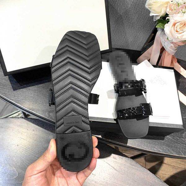 european luxury belt designer flat slippers lady beach shoes candy color jelly platform slides ladies sandals patent leather slipper-es, Black
european luxury belt designer flat slippers lady beach shoes candy color jelly platform slides ladies sandals patent leather slipper-es, Black