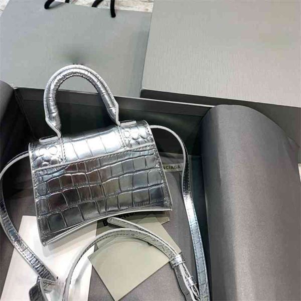 women luxurys designers bags 2021 leather hand-held with zipper design cosmetics coin collection designer handbag handbags totes crossbody b
women luxurys designers bags 2021 leather hand-held with zipper design cosmetics coin collection designer handbag handbags totes crossbody b
