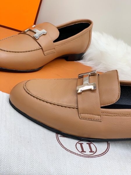mm plus size 41 42 43 luxury genuine leather women flats shoes 2021 trendy black falts female slip-on designer loafers shoe 11
mm plus size 41 42 43 luxury genuine leather women flats shoes 2021 trendy black falts female slip-on designer loafers shoe 11