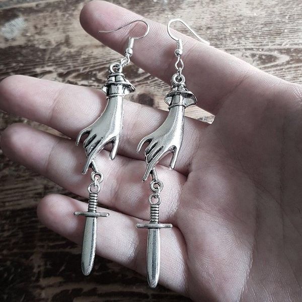 dangle & chandelier vamgoth1573 sword and hand earrings silver color pendants classic jewelry fashion charm women gift mysterious gothic 202
dangle & chandelier vamgoth1573 sword and hand earrings silver color pendants classic jewelry fashion charm women gift mysterious gothic 202