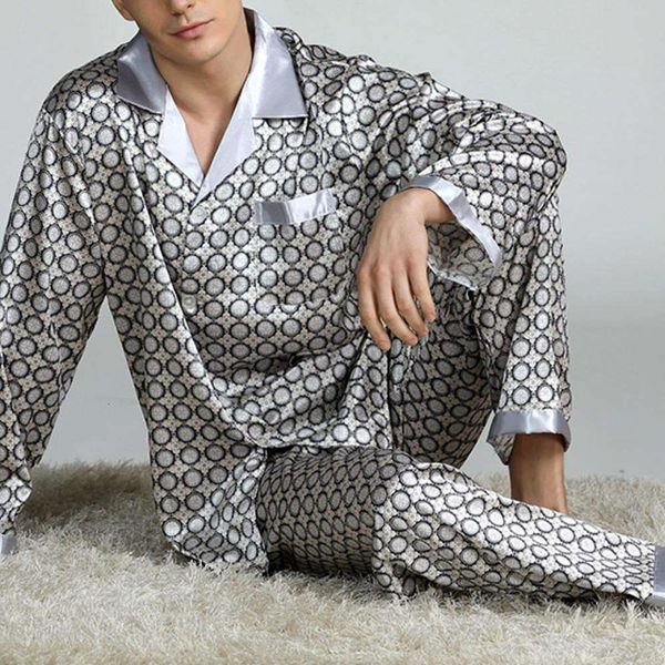 set men's zomer pajamas imitation side print shirt long broek nightwear + thuis summer, Black;brown
set men's zomer pajamas imitation side print shirt long broek nightwear + thuis summer, Black;brown