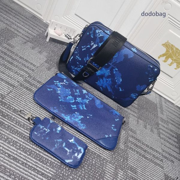 man classic fashion style,2021luxurys designers messenger bags,shoulder bag,crossbody bag-0051
man classic fashion style,2021luxurys designers messenger bags,shoulder bag,crossbody bag-0051