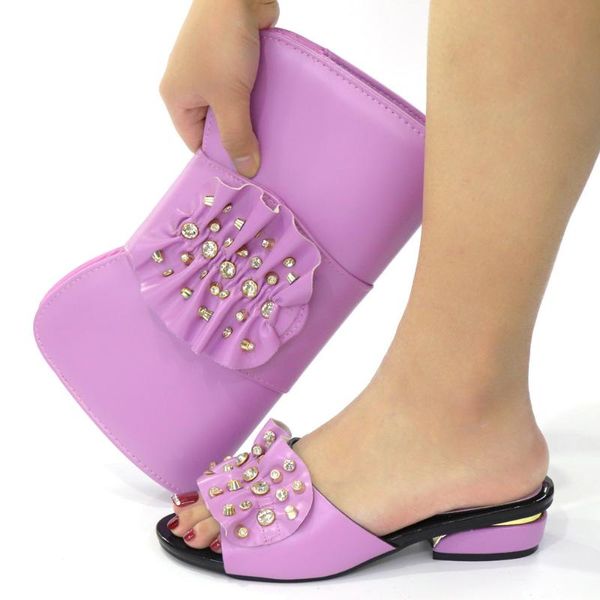 sandals pink heel 4cm women shoes match bag with rhinestone decoration african handbag set cr286, Black
sandals pink heel 4cm women shoes match bag with rhinestone decoration african handbag set cr286, Black