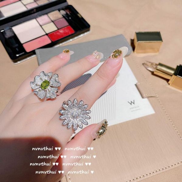 wedding rings brilliant luminous crown daisy gem ring gold plated colorful zircon flower women open, Slivery;golden
wedding rings brilliant luminous crown daisy gem ring gold plated colorful zircon flower women open, Slivery;golden