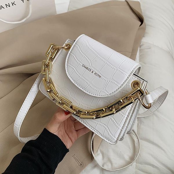 niche design style handbags 2021 fashion all-match messenger bag advanced square chain handbag width: 19cm shoulder bags
niche design style handbags 2021 fashion all-match messenger bag advanced square chain handbag width: 19cm shoulder bags