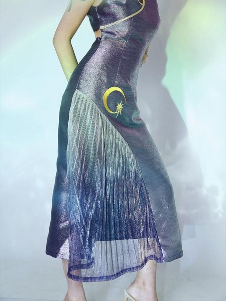 no star moon french gradual change minority unique original pleated open shoulder spring summer waist qipao ethnic clothing, Red
no star moon french gradual change minority unique original pleated open shoulder spring summer waist qipao ethnic clothing, Red