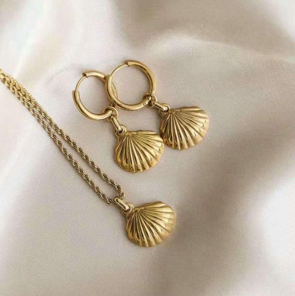 pendant necklaces gold color shell necklace huggie earrings jewelry sets for women summer vacation choker accessories, Silver
pendant necklaces gold color shell necklace huggie earrings jewelry sets for women summer vacation choker accessories, Silver