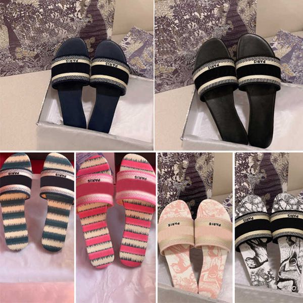 womens slippers summer embroidery sandal floral brocade fashion flip flops striped beach genuine leather dazzle flowers slipper with box, Black
womens slippers summer embroidery sandal floral brocade fashion flip flops striped beach genuine leather dazzle flowers slipper with box, Black