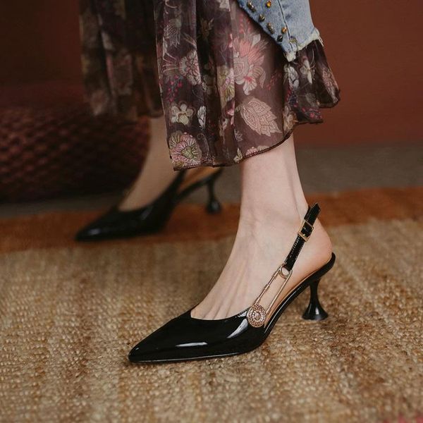 sandals spring and summer 2021 high heeled pointed 40-43 buckle back for female, Black
sandals spring and summer 2021 high heeled pointed 40-43 buckle back for female, Black