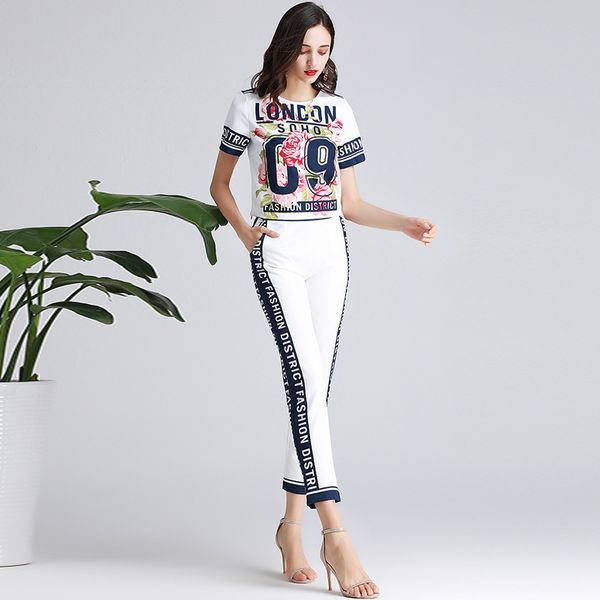 pants fashion suits 2021 summer women's clothing temperament printing short sleeve t-shirt + straight tube side letter capris two piece, White
pants fashion suits 2021 summer women's clothing temperament printing short sleeve t-shirt + straight tube side letter capris two piece, White