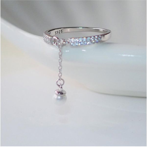 stamp silver color micro zircon rings simulated pearl chain tassel adjustable for women anillos bague cluster, Golden;silver
stamp silver color micro zircon rings simulated pearl chain tassel adjustable for women anillos bague cluster, Golden;silver
