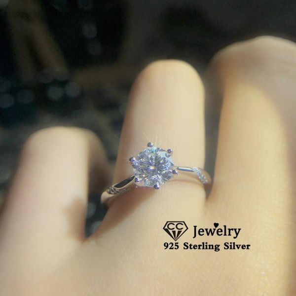 cluster rings for women s925 sterling silver 1ct 6.5mm cubic zirconia trendy ring bridal wedding engagement fine jewelry bague 1575, Golden;silver
cluster rings for women s925 sterling silver 1ct 6.5mm cubic zirconia trendy ring bridal wedding engagement fine jewelry bague 1575, Golden;silver