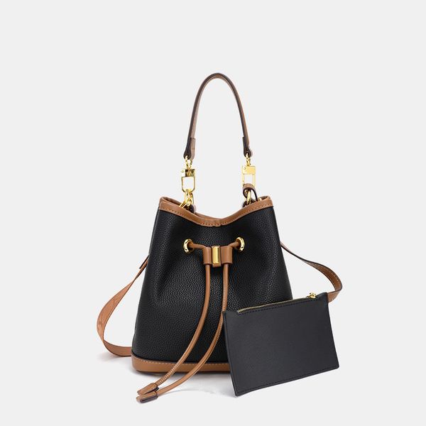minority leather fashion portable drawstring bucket bag women's 2021 summer new high-capacity single shoulder messenger bag
minority leather fashion portable drawstring bucket bag women's 2021 summer new high-capacity single shoulder messenger bag