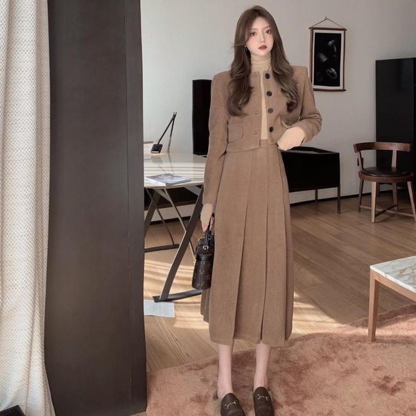 two piece dress autumn and winter elegant women's skirt suit vintage jacket woolen short coatpleated two-piece set female, White
two piece dress autumn and winter elegant women's skirt suit vintage jacket woolen short coatpleated two-piece set female, White