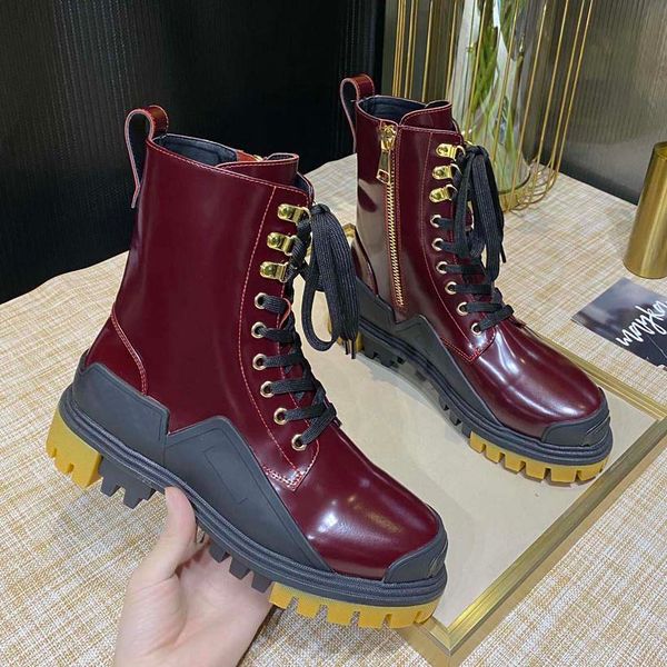2021 designer boots men women chelsea boot genuine leather autumn and winter ankle booties cowhide fabric tpu outsole martin size 36-46 with, Black
2021 designer boots men women chelsea boot genuine leather autumn and winter ankle booties cowhide fabric tpu outsole martin size 36-46 with, Black