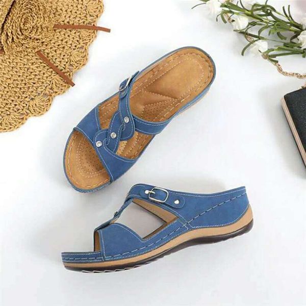 2021 new type hollow cross bright diamond women's slippers large size wear flat shoes, Black
2021 new type hollow cross bright diamond women's slippers large size wear flat shoes, Black