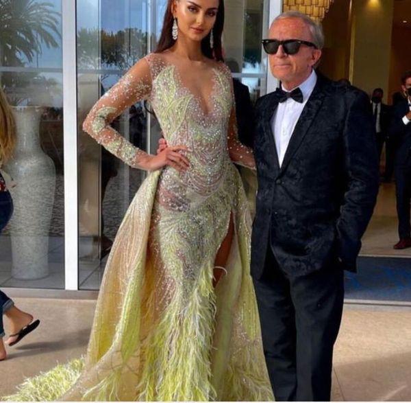 evening dress women cloth v-neck yellow feather with trail long sleeve silver crystal kim kardashian kylie jenner yousef aljasmi cannes film, Black;pink
evening dress women cloth v-neck yellow feather with trail long sleeve silver crystal kim kardashian kylie jenner yousef aljasmi cannes film, Black;pink