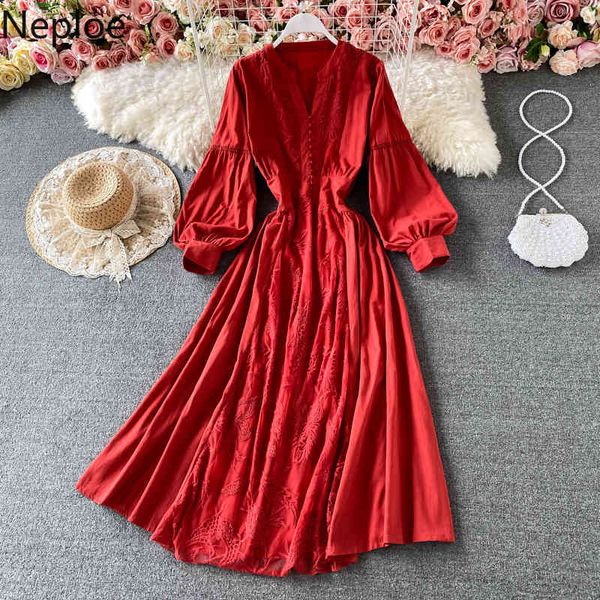 neploe vestido mujer elegant slim lantern sleeve v-neck dress women korean robe temperament lace embroidery large swing dresses 210422, Black;gray
neploe vestido mujer elegant slim lantern sleeve v-neck dress women korean robe temperament lace embroidery large swing dresses 210422, Black;gray