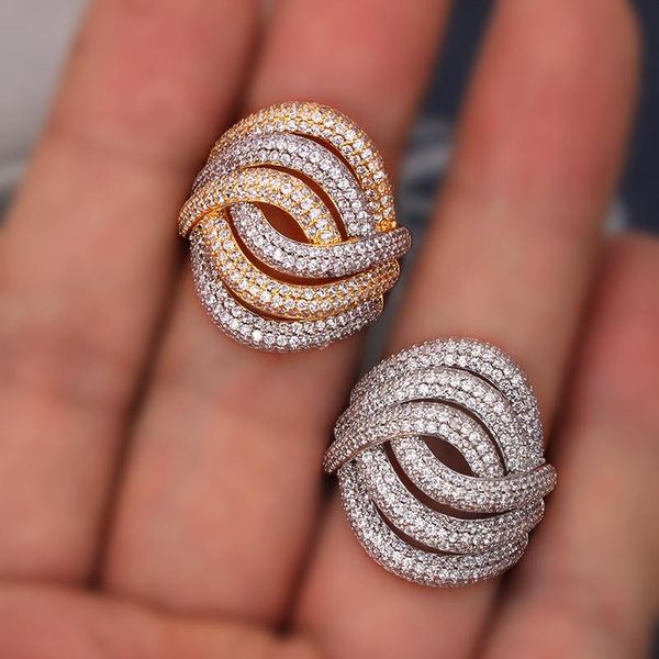 cluster rings bride talk romantic women wedding ring cubic zirconia luxury fashion bridal jewelry for party super quality year gift, Golden;silver
cluster rings bride talk romantic women wedding ring cubic zirconia luxury fashion bridal jewelry for party super quality year gift, Golden;silver