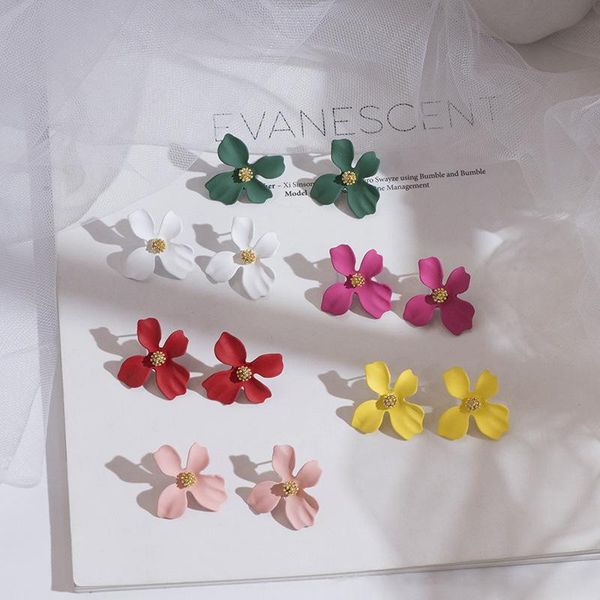 hoop & huggie women's earrings colorful petals flower ear stud gold color vintage metal retro 2021 trendy fashion female jewelry, Golden;silver
hoop & huggie women's earrings colorful petals flower ear stud gold color vintage metal retro 2021 trendy fashion female jewelry, Golden;silver