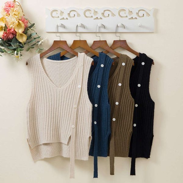 irregular waistcoat women's autumn winter knitting asymmetric spring outer cover, White
irregular waistcoat women's autumn winter knitting asymmetric spring outer cover, White
