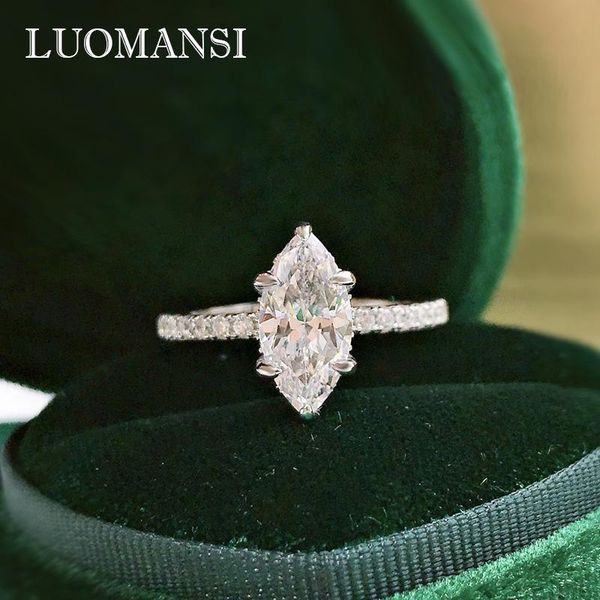 cluster rings luomansi super flashing olive-shaped high carbon diamond ring 100%-s925 silver jewelry wedding cocktail party woman gift, Golden;silver
cluster rings luomansi super flashing olive-shaped high carbon diamond ring 100%-s925 silver jewelry wedding cocktail party woman gift, Golden;silver