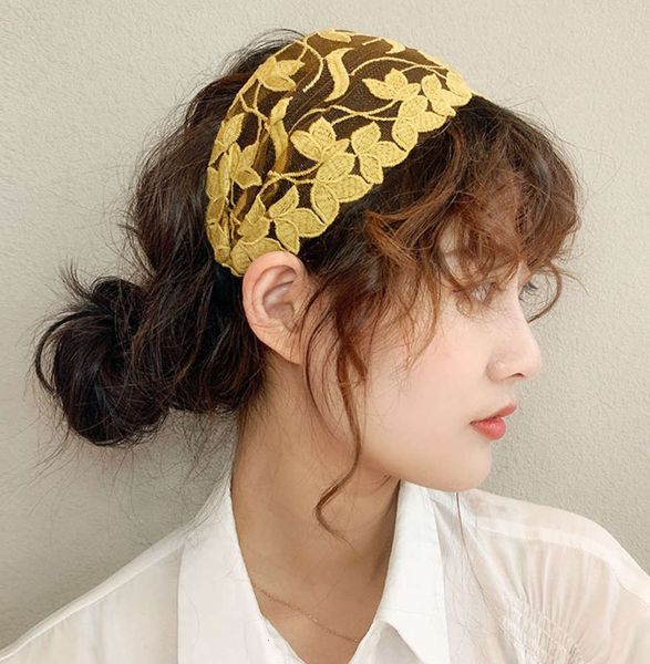lace lace toothed hairpin press wash face wide edge hoop cover white female, Black;brown
lace lace toothed hairpin press wash face wide edge hoop cover white female, Black;brown