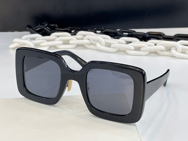 sunglasses for men and women summer style anti-ultraviolet 0780 retro shield lens plate square full frame fashion eyeglasses random box, White;black
sunglasses for men and women summer style anti-ultraviolet 0780 retro shield lens plate square full frame fashion eyeglasses random box, White;black