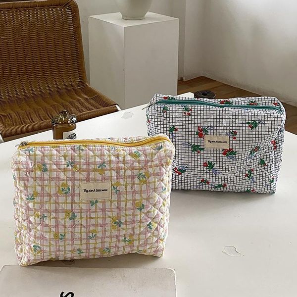 cosmetic bags & cases korean quilted bag portable travel makeup organizer female large toiletry floral beauty pouch make up storage
cosmetic bags & cases korean quilted bag portable travel makeup organizer female large toiletry floral beauty pouch make up storage